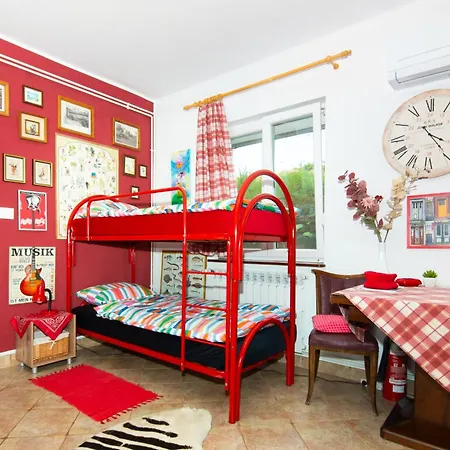 Cozy Istrian House カントリーハウス