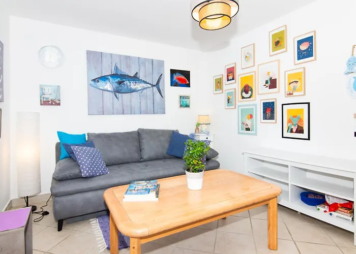 منزل ريفي Cozy Istrian House إيزولا